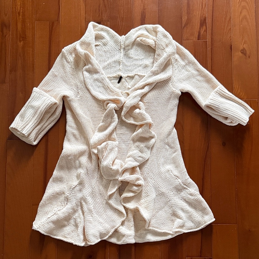 Anthropologie Cream Ruffled Knit Blouse